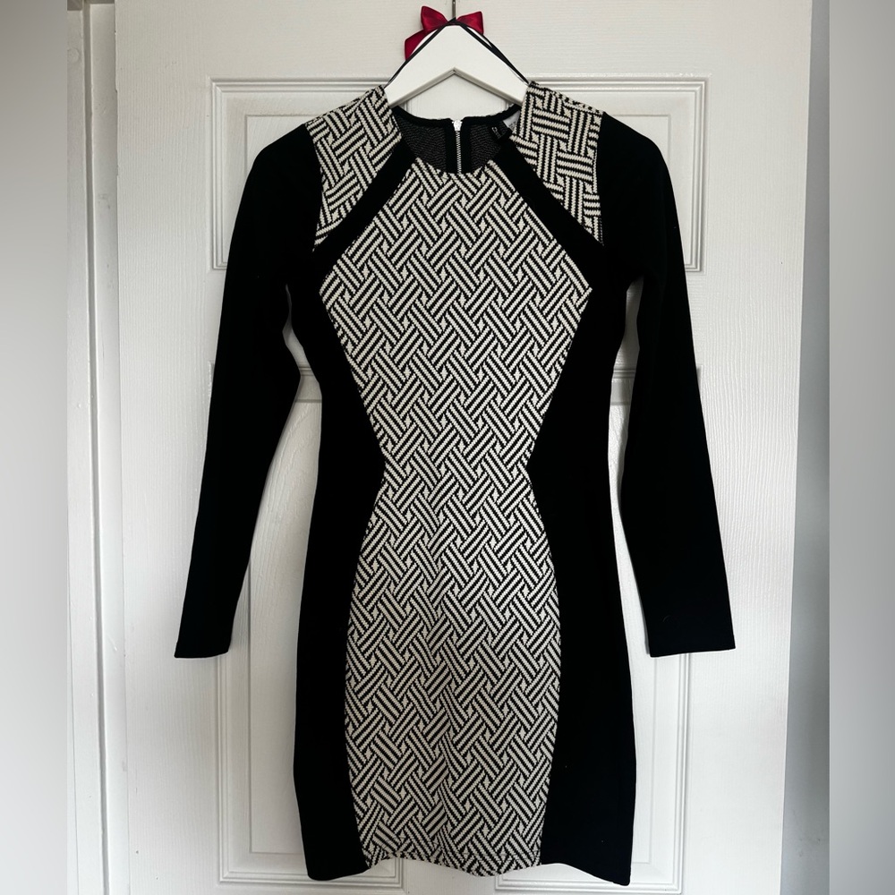 H&M Black and White Long Sleeve Mini Dress